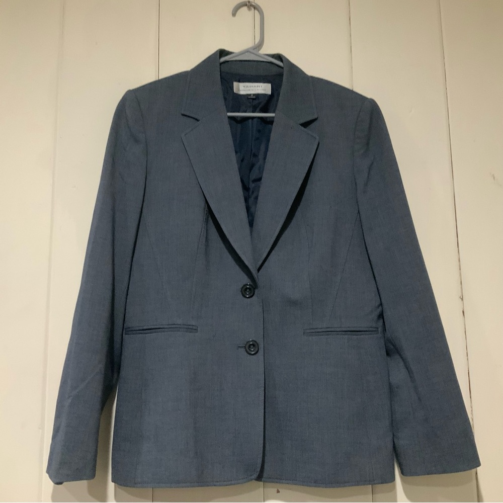 Tahari Arthur S. Levine Gray Lined Two Button Single Breasted Blazer Size 12